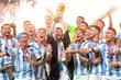 Castiga o consolă PS5 Pro + Joc Fifa, un smartphone Realme 16 pro+ sau 10 seturi cu produse STR8